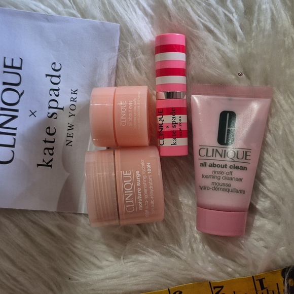 Clinique X Kate Spade Cosmetic Collection - Picture 5 of 12